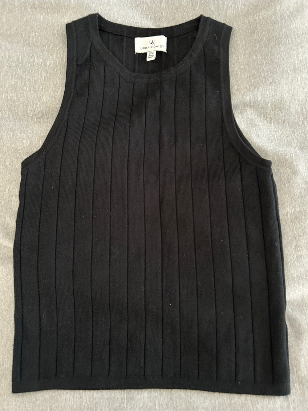 Urban Daisy Ribbed Black Tank Knit Top, S/M